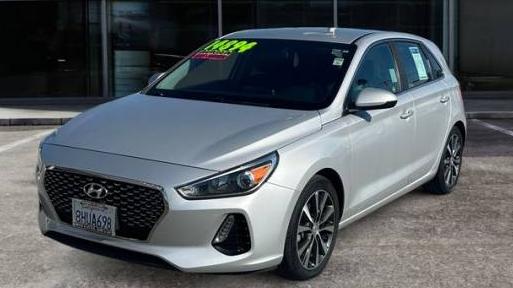 HYUNDAI ELANTRA GT 2018 KMHH35LE1JU075178 image